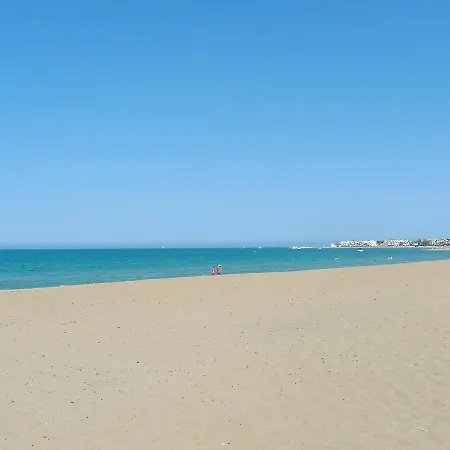 Las Dunas-4 *